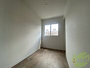 白を基調とした明るい印象のお部屋でした！