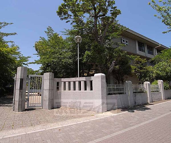 画像27:北野中学校まで200m 敷地の広々とした中学校です。