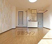 玄関からみた室内です。