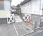 エントランス：建物の入り口です。