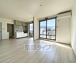 コーポ嵯峨野 2階2LDKのリビング/ダイニング