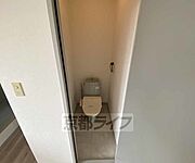 コンパクトなトイレです。