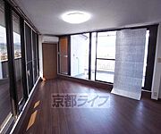三角形の特徴的なお部屋です