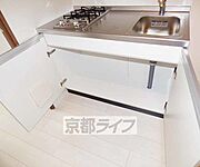 キッチン用品も収納バッチリです。