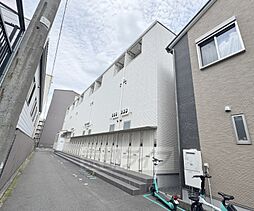 4 / 5