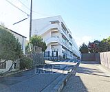 和邇小学校まで348m