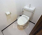 ウォシュレット付きトイレです。