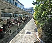 屋根付きの駐輪スペース