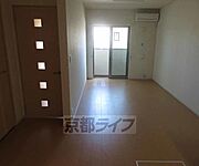 エアコンも付いているのでゆったりとリビングで過ごせます