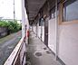 その他：玄関前の通路です。