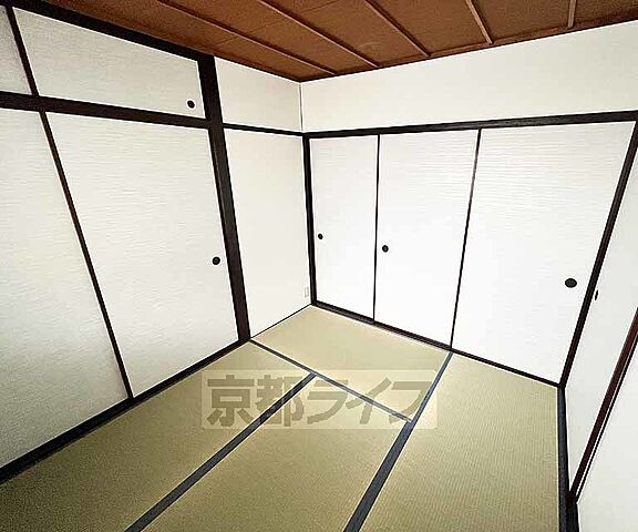 寝室
