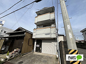 和歌山県和歌山市東長町３丁目（賃貸マンション2LDK・2階・60.71㎡） その1