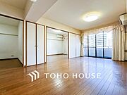 太陽の恵みを一気に受けた明るくあたたかいお住まい。吹きぬける風を感じながら爽やかで風通しの良い暮らし。