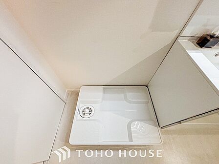 洗濯機を配置しても十分なスペースを確保しております。
