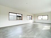 1日の疲れを癒し、心地よく寛げるようゆったりとした広さを確保しています。