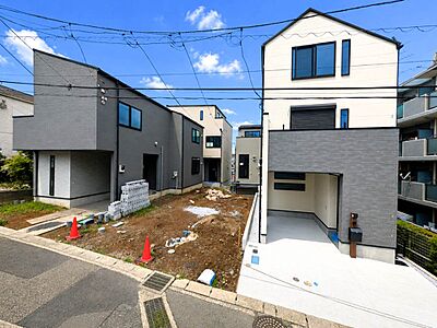 外観:時間のゆとりと空間、爽やかな陽光がもたらす光と風を贅沢なまでに感じる暮らしが始まります。 外観:時間のゆとりと空間、爽やかな陽光がもたらす光と風を贅沢なまでに感じる暮らしが始まります。
