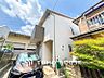 外観：閑静な住宅街の一角、ひと時のくつろぎが生まれ、ゆっくりと愛着が育まれていきます。