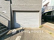 敷地内に駐車スペースがあると、日々の暮らしのをスムーズに運ぶ事が出来ます。
