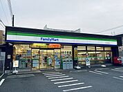 24時間営業ですので急なお買い物に便利ですね。
