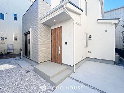 外観:時間のゆとりと空間、爽やかな陽光がもたらす光と風を贅沢なまでに感じる暮らしが始まります。 外観:時間のゆとりと空間、爽やかな陽光がもたらす光と風を贅沢なまでに感じる暮らしが始まります。