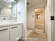ご家族の1日が始まり、1日の終わりを締めくくる洗面空間。
