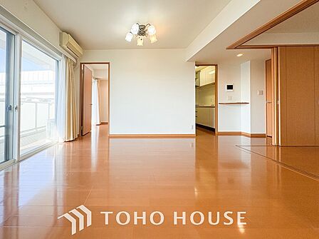 ご家族やお客様との時間など、多くの時を刻む空間。何気なく過ぎる時でさえも上質なひと時に。