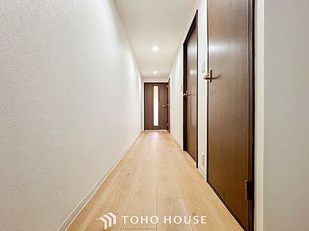 環境の良い場所にセンス良く暮らしたい、こだわりの室内には至福のシーンが繰り広げられます。
