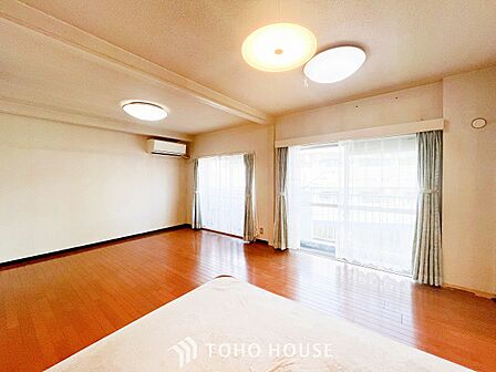 ご家族やお客様との時間など、多くの時を刻む空間。何気なく過ぎる時でさえも上質なひと時に。