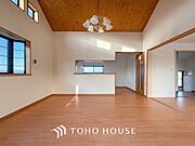 一日の中で多くの時間を過ごすことになる住まいだからこそ、いつも穏やかな空間であるように心掛けています
