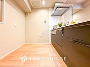 お手入れのしやすさ、作業動線のよさにこだわったキッチンです。