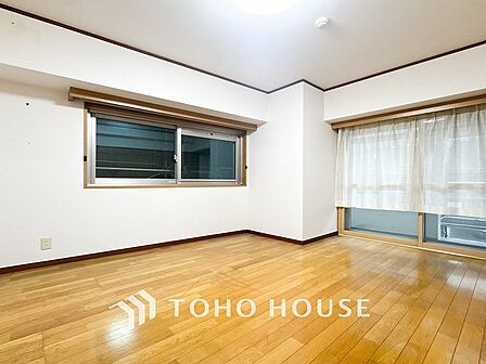 1日の疲れを癒し、心地よく寛げるようゆったりとした広さを確保しています。