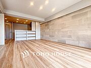ご家族やお客様との時間など、多くの時を刻む空間。何気なく過ぎる時でさえも上質なひと時となる快適な空間を目指して。