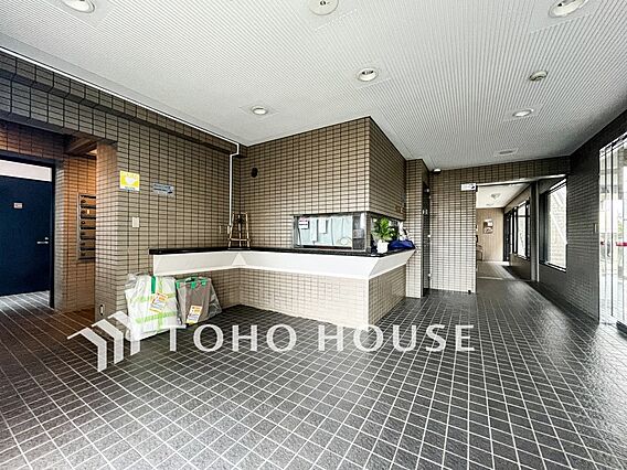 訪れるゲストや...