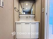 洗面台・洗面所清潔感のあるプライベート空間は、身だしなみチェックや肌のお手入れに最適です。