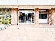 訪れるゲストや住む人を優しく迎え入れてくれる空間です。