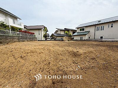 外観：時間のゆとりと空間、爽やかな陽光がもたらす光と風を贅沢なまでに感じる暮らしが始まります。