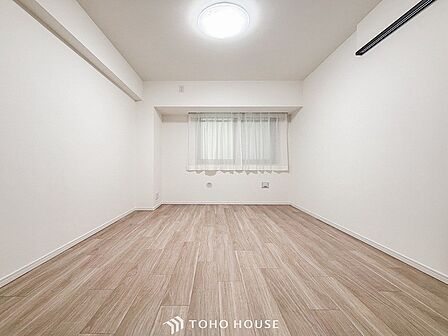 一日の疲れをいやしてくれる主寝室。自分時間を快適に過ごすプライベートルーム。