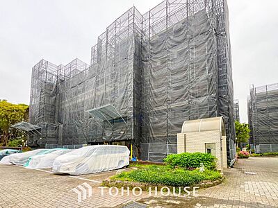 外観:風を感じ青い空から太陽の恵みを感じる温もり溢れる佇まい。 外観:風を感じ青い空から太陽の恵みを感じる温もり溢れる佇まい。