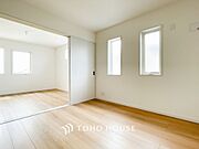環境の良い場所にセンス良く暮らしたい、こだわりの室内には至福のシーンが繰り広げられます。