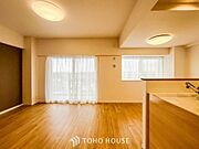 ここにはみんなが集い、食事と楽しい会話が始まるスペース。