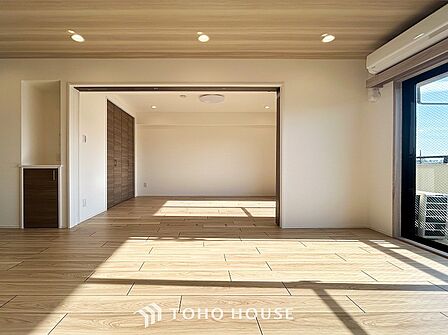 ご家族やお客様との時間など、多くの時を刻む空間。何気なく過ぎる時でさえも上質なひと時に。