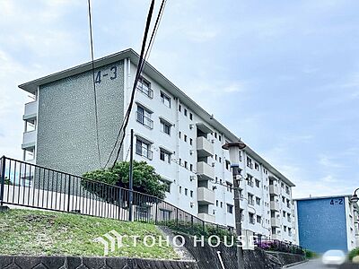 外観:風を感じ青い空から太陽の恵みを感じる温もり溢れる佇まい。 外観:風を感じ青い空から太陽の恵みを感じる温もり溢れる佇まい。