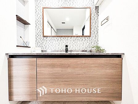 洗面台・洗面所ご家族の1日が始まり、1日の終わりを締めくくる洗面空間。