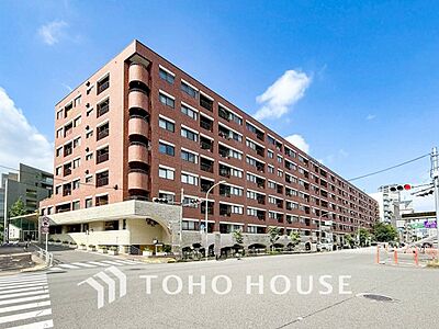 外観:流行に左右されず、将来にわたって価値が継続する「上質」な佇まい。 外観:流行に左右されず、将来にわたって価値が継続する「上質」な佇まい。