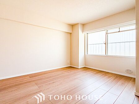1日の疲れを癒し、心地よく寛げるようゆったりとした広さを確保しています。