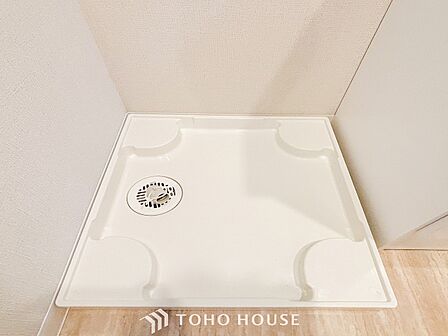 洗濯機を配置しても十分なスペースを確保しております。