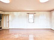 光と風があふれる開放的なリビングダイニングには自然と家族みんなが集まってきます。