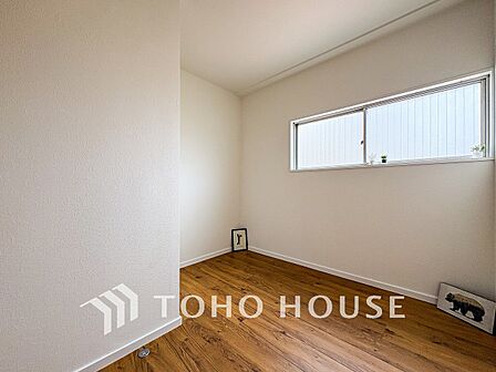 家族一人ひとりの大切なプライベート空間。感性で個性的に飾って頂けるようシンプルに仕上げてあります。