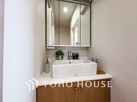 洗面台・洗面所ご家族の1日が始まり、1日の終わりを締めくくる洗面空間。