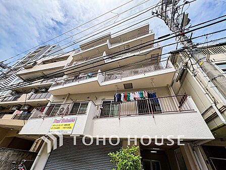 現地外観写真『快適』は「家」と「街」と「環境」が調和した時に訪れるだと改めて感じさせてくれます。
